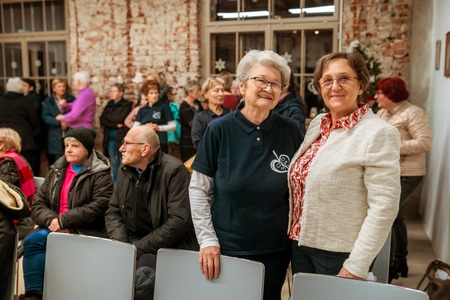 Klekljane čipke Rezke Kordež in Sekcije Lipa Ravne pri Društvu klekljaric Koroške  odprtje občasne razstave (31)